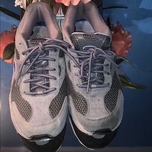 🔴🔴  Dr. Scholl's womens tennis shoes size 6